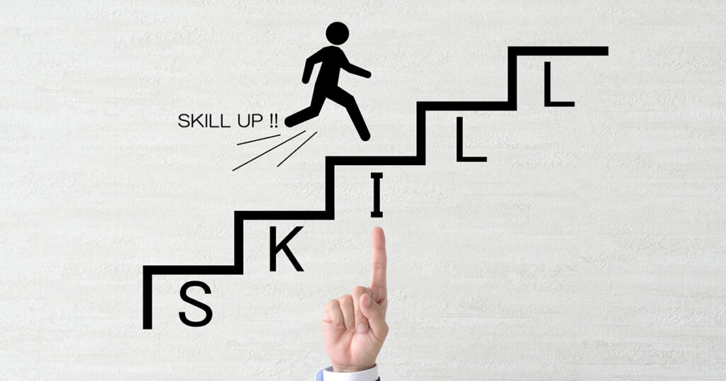 ドローンの国家資格を取得してキャリアアップするビジネスマン