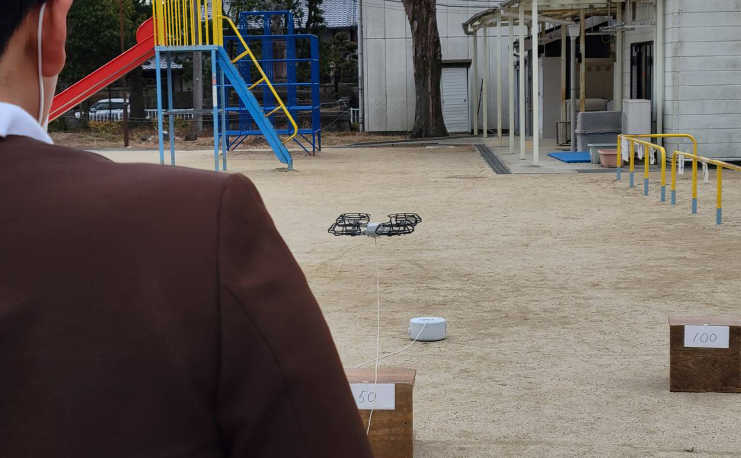 小学校のドローン出前授業